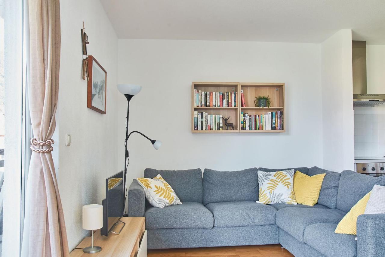 Mountain View Ski Apartment เราริส ภายนอก รูปภาพ